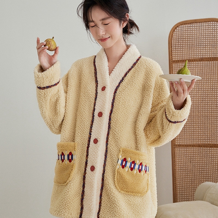 91家纺网 家纺一手货源 找家纺 （总）2025新款珊瑚绒复古小花套装黄