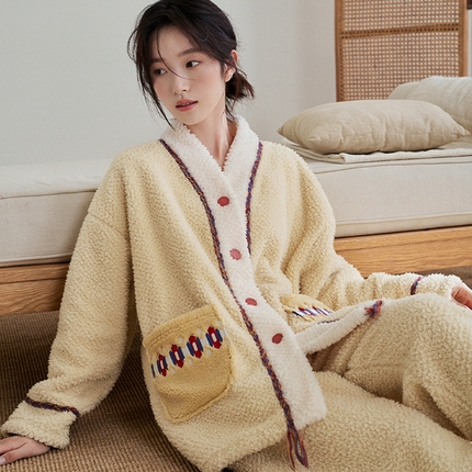 91家纺网 家纺一手货源 找家纺 （总）2025新款珊瑚绒复古小花套装黄