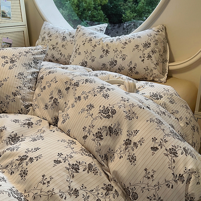 91家纺网 家纺一手货源 找家纺 2025新款针织棉双层纱四件套 花间令