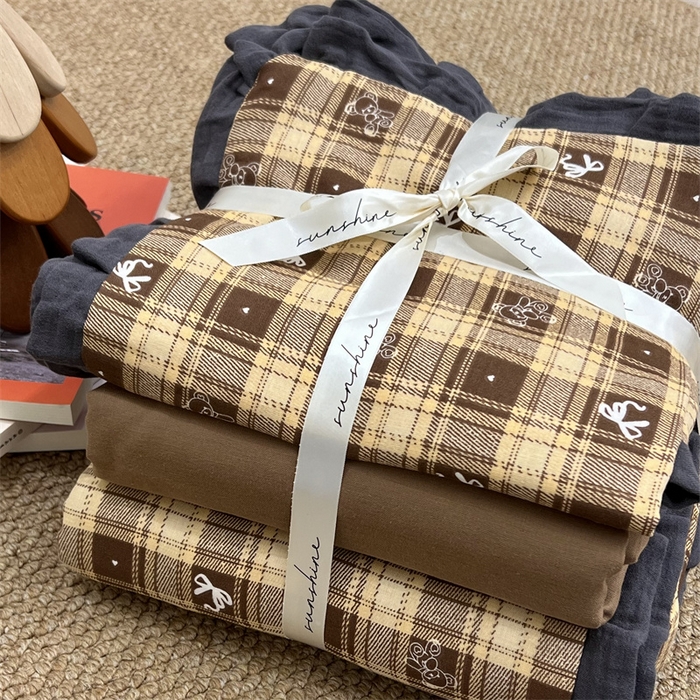 91家纺网 家纺一手货源 找家纺 荣轩 2024新款全棉印花双层纱四件套 皱皱纱花边款 花边曲奇小熊