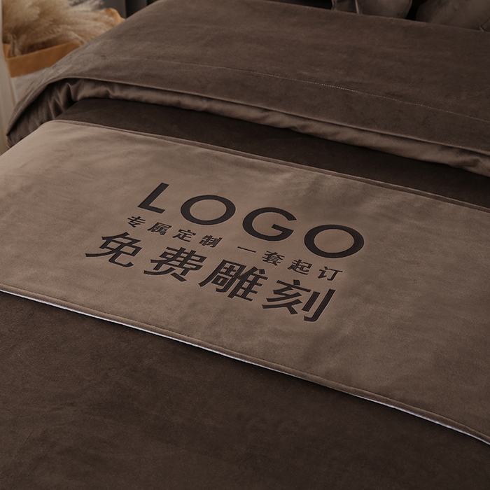 91家纺网 家纺一手货源 找家纺 琪宝阁 2025新款轻奢一族系列立丝绒美 容床罩套件 轻奢一族咖啡1