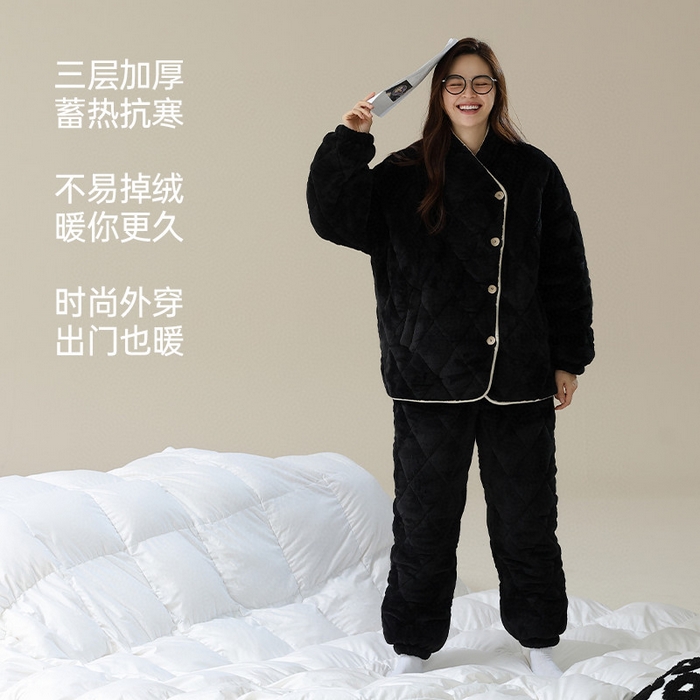 91家纺网 家纺一手货源 找家纺 （总）2025新款夹棉立领女款黑色