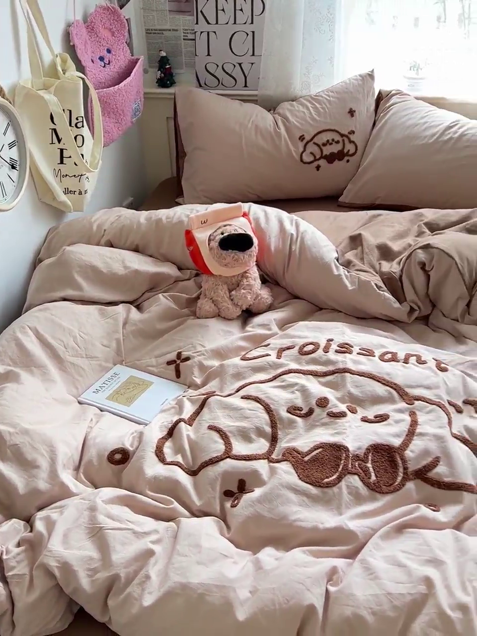 91家纺网 家纺一手货源 找家纺 曼谷家纺 2025新款软糯毛巾绣水洗棉四件套-【买家秀联系微信】专属版权，质检报告 牛角包-奶咖