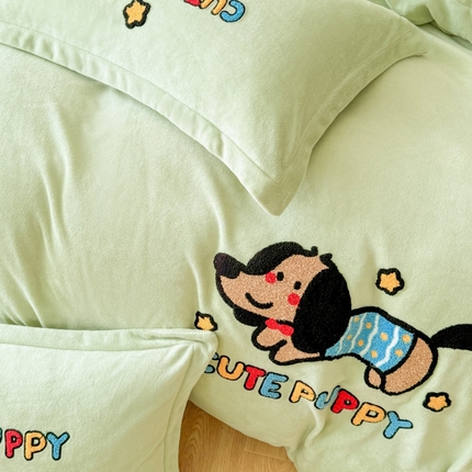 91家纺网 家纺一手货源 找家纺 （总）（买家秀 爆款不断货）A类母婴级牛奶绒刺绣四件套珊瑚绒四件套雪花绒四件套刺绣牛奶绒四件套贴布绣牛奶绒