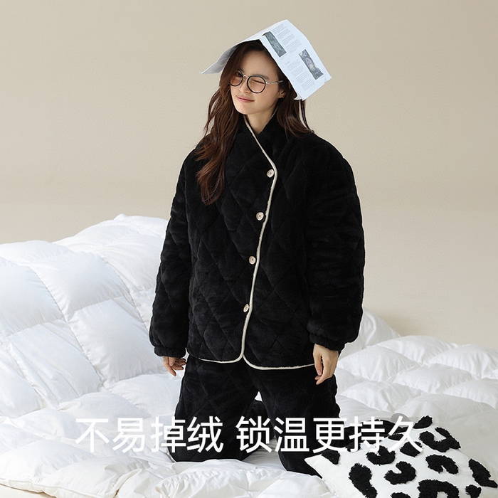 91家纺网 家纺一手货源 找家纺 （总）2025新款夹棉立领女款黑色