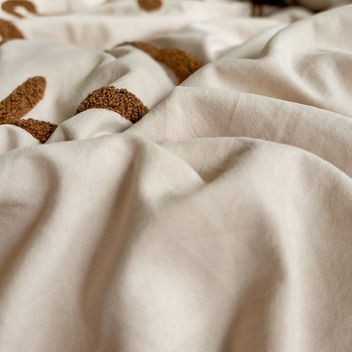 91家纺网 家纺一手货源 找家纺 曼谷家纺 2025新款软糯毛巾绣水洗棉四件套-【买家秀联系微信】专属版权，质检报告 牛角包-奶咖