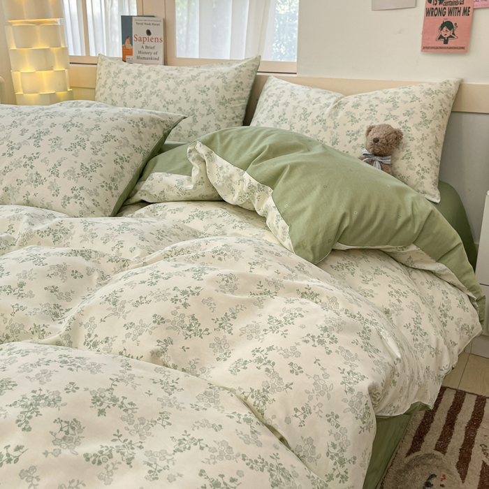 91家纺网 家纺一手货源 找家纺 2025新款全棉卡通小清新系列四件套 春风里（绿）