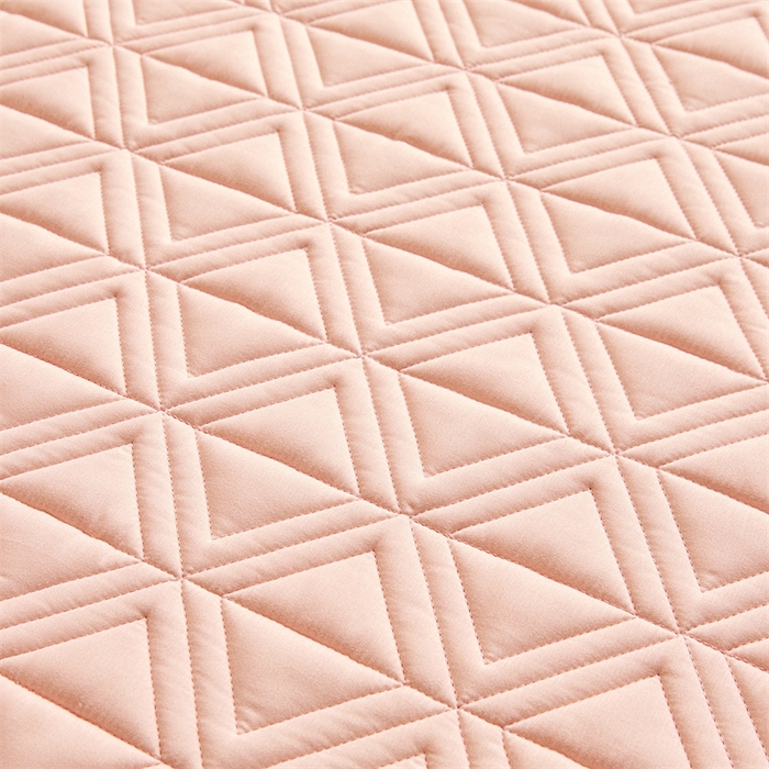 91家纺网 家纺一手货源 找家纺 3C 2025新款A类三角格防水隔脏床笠 三角格-嫩粉色