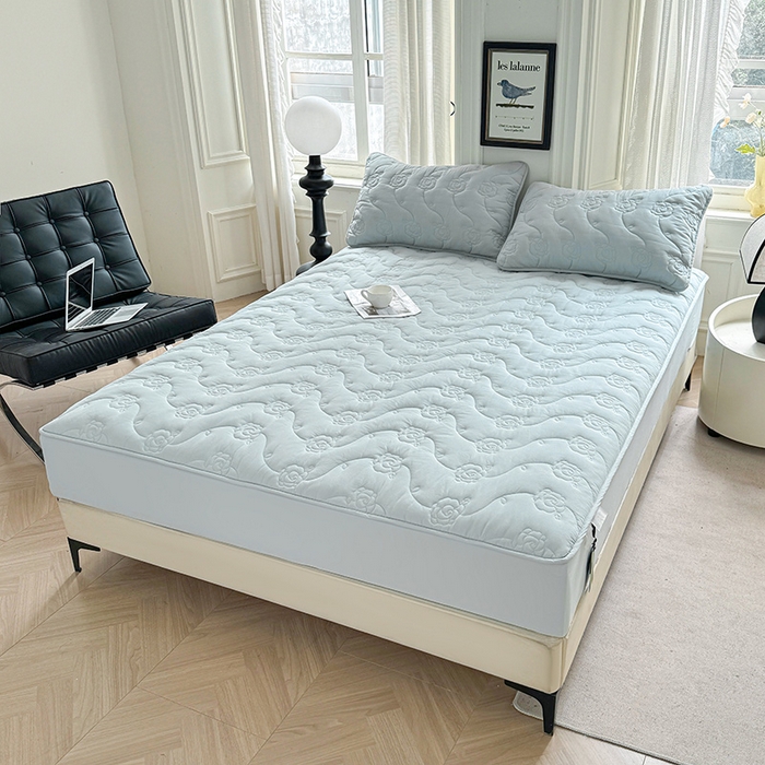 91家纺网 家纺一手货源 找家纺 3C 2024新款全棉水洗棉夹棉玫瑰床笠-花语系列 花语 婴儿蓝