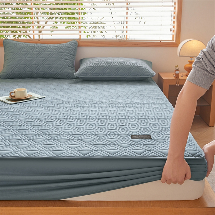 91家纺网 家纺一手货源 找家纺 3C 2025新款A类三角格防水隔脏床笠 三角格-海洋蓝