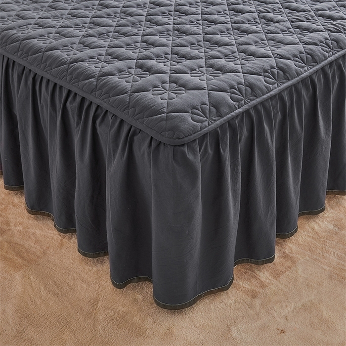 91家纺网 家纺一手货源 找家纺 3C 2024新款全棉水洗棉夹棉床裙-四叶草系列 四叶草-夜光灰