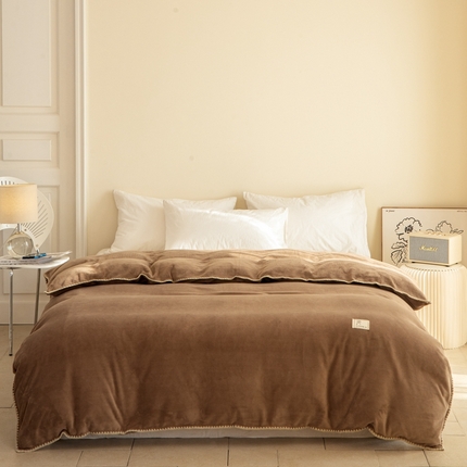 91家纺网 家纺一手货源 找家纺 （总）法芙娜 2025新款230克全消光牛奶绒被套毯
