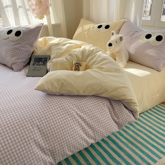 91家纺网 家纺一手货源 找家纺 2025新款A类亲肤舒适软糯云柔水洗棉大眼睛毛巾绣混搭格子撞色系列四件套 大眼紫小格奶黄