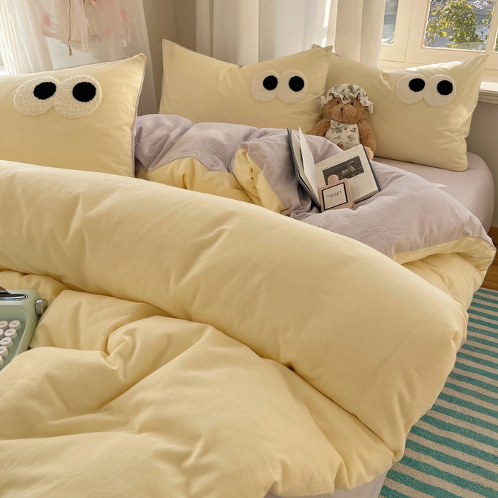 91家纺网 家纺一手货源 找家纺 2025新款A类亲肤舒适软糯云柔水洗棉大眼睛毛巾绣混搭格子撞色系列四件套 大眼奶油葡萄