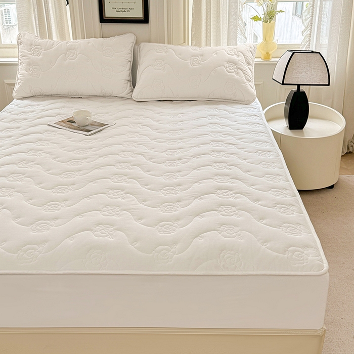 91家纺网 家纺一手货源 找家纺 3C 2024新款全棉水洗棉夹棉玫瑰床笠-花语系列 花语 奶昔白