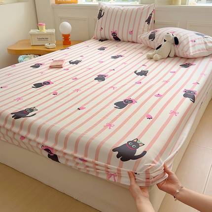 91家纺网 家纺一手货源 找家纺 希诺家居 2025新款全棉纯棉卡通小清新床笠 条纹黑猫