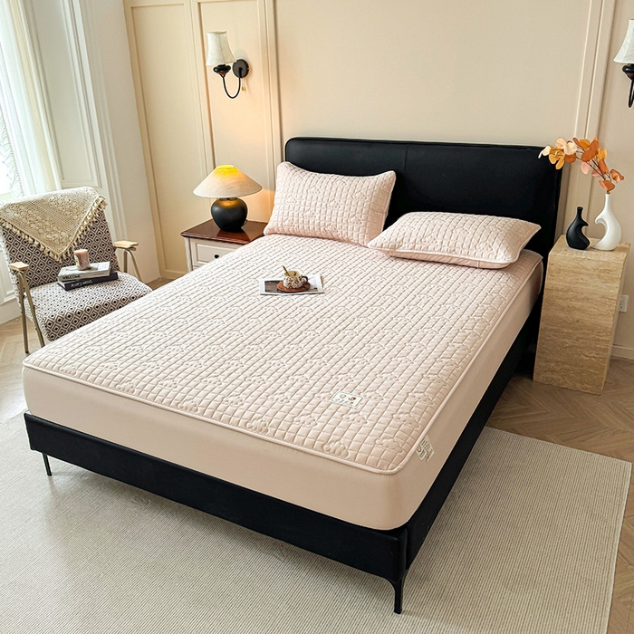 91家纺网 家纺一手货源 找家纺 3C 2025新款A类亲肤夹棉床笠-小云朵 小云朵 浅卡其