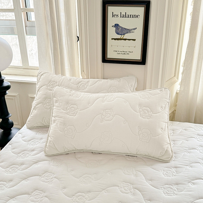 91家纺网 家纺一手货源 找家纺 3C 2024新款全棉水洗棉夹棉玫瑰床笠-花语系列 花语 奶昔白