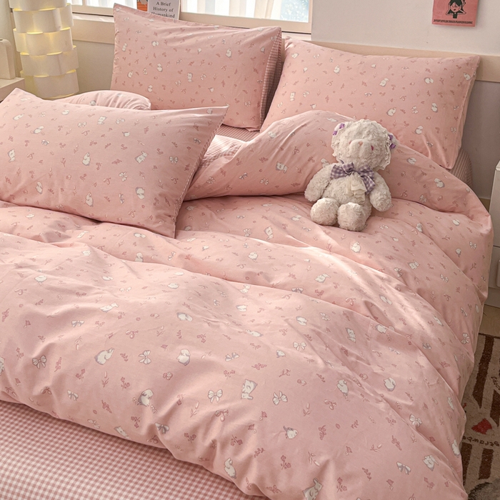 91家纺网 家纺一手货源 找家纺 2025新款全棉卡通小清新系列四件套 玉兔粉