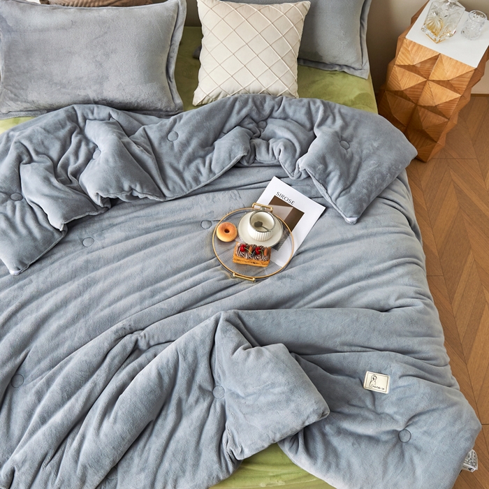 91家纺网 家纺一手货源 找家纺 法芙娜 2025新款牛奶绒懒人被 灰色