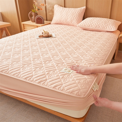 91家纺网 家纺一手货源 找家纺 3C 2025新款A类幸运花防水隔脏床笠 幸运花-嫩粉色