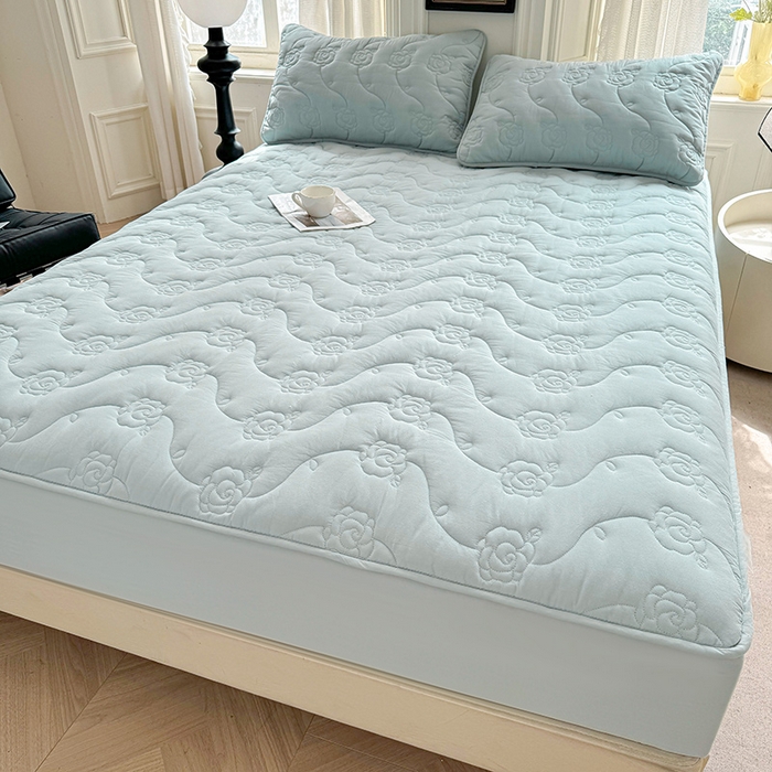 91家纺网 家纺一手货源 找家纺 3C 2024新款全棉水洗棉夹棉玫瑰床笠-花语系列 花语 婴儿蓝