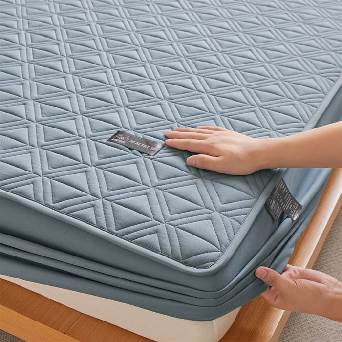 91家纺网 家纺一手货源 找家纺 3C 2025新款A类三角格防水隔脏床笠 三角格-海洋蓝