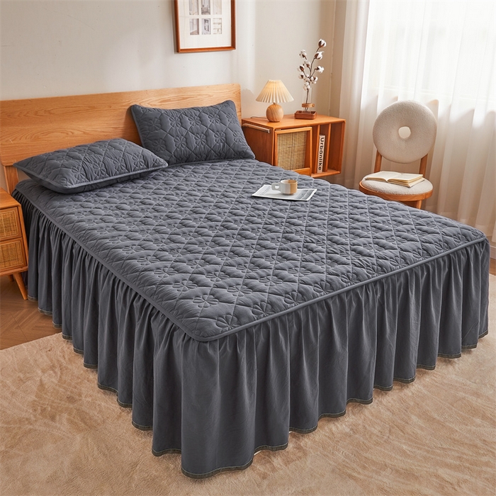 91家纺网 家纺一手货源 找家纺 3C 2024新款全棉水洗棉夹棉床裙-四叶草系列 四叶草-夜光灰