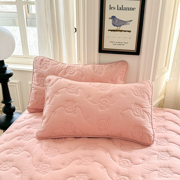 91家纺网 家纺一手货源 找家纺 3C 2024新款全棉水洗棉夹棉玫瑰床笠-花语系列 花语 轻柔粉