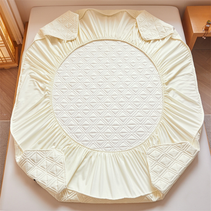 91家纺网 家纺一手货源 找家纺 3C 2025新款A类三角格防水隔脏床笠 三角格-奶油白