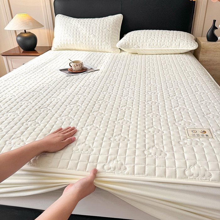 91家纺网 家纺一手货源 找家纺 3C 2025新款A类亲肤夹棉床笠-小云朵 小云朵 奶白