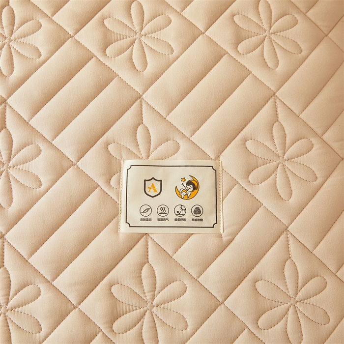 91家纺网 家纺一手货源 找家纺 3C 2025新款A类幸运花防水隔脏床笠 幸运花-浅卡其