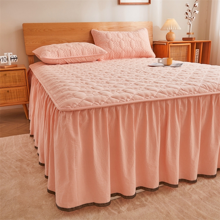 91家纺网 家纺一手货源 找家纺 （总）3C 2024新款全棉水洗棉夹棉床裙-四叶草系列