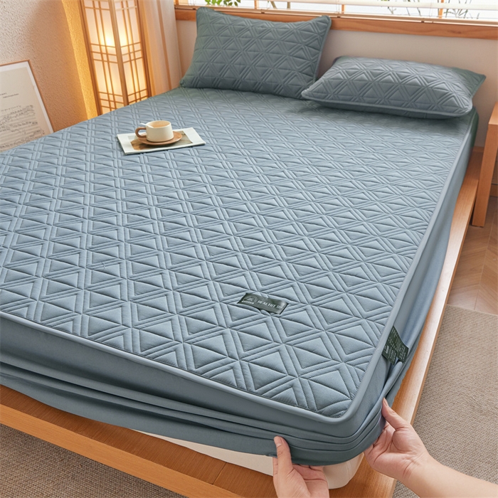 91家纺网 家纺一手货源 找家纺 3C 2025新款A类三角格防水隔脏床笠 三角格-海洋蓝