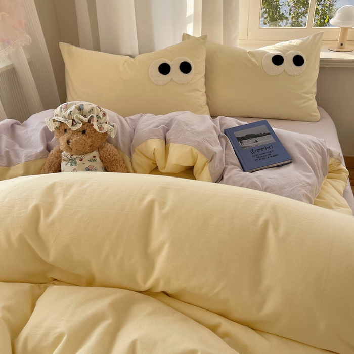 91家纺网 家纺一手货源 找家纺 2025新款A类亲肤舒适软糯云柔水洗棉大眼睛毛巾绣混搭格子撞色系列四件套 大眼奶油葡萄