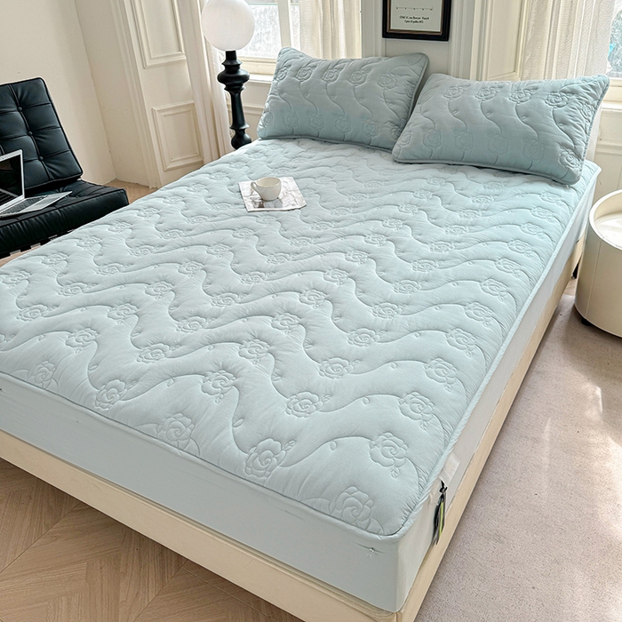 91家纺网 家纺一手货源 找家纺 3C 2024新款全棉水洗棉夹棉玫瑰床笠-花语系列 花语 婴儿蓝