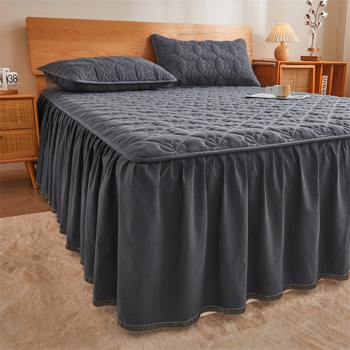 91家纺网 家纺一手货源 找家纺 3C 2024新款全棉水洗棉夹棉床裙-四叶草系列 四叶草-夜光灰