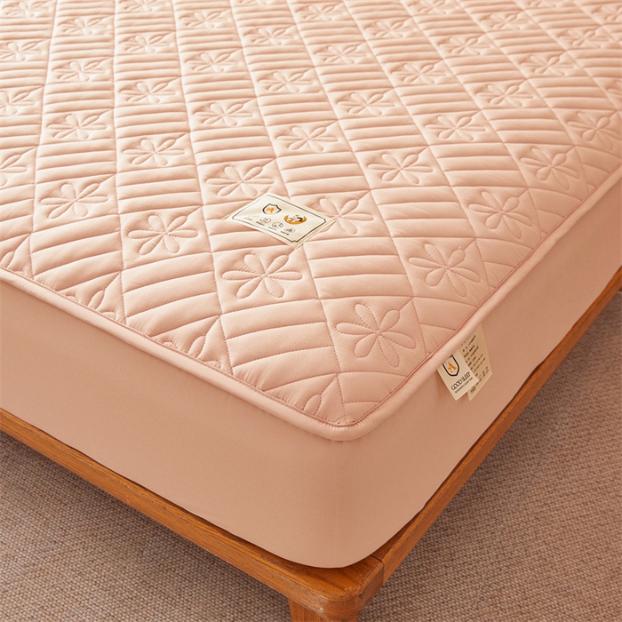 91家纺网 家纺一手货源 找家纺 3C 2025新款A类幸运花防水隔脏床笠 幸运花-嫩粉色