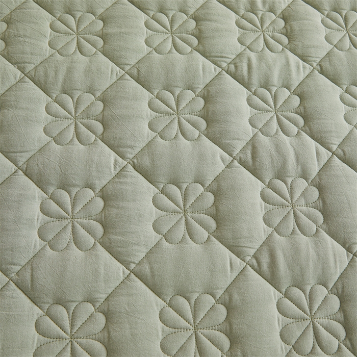 91家纺网 家纺一手货源 找家纺 3C 2024新款全棉水洗棉夹棉床裙-四叶草系列 四叶草-抹茶绿