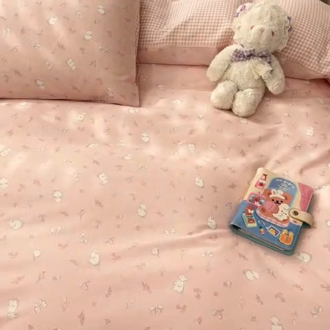 91家纺网 家纺一手货源 找家纺 2025新款全棉卡通小清新系列四件套 玉兔粉