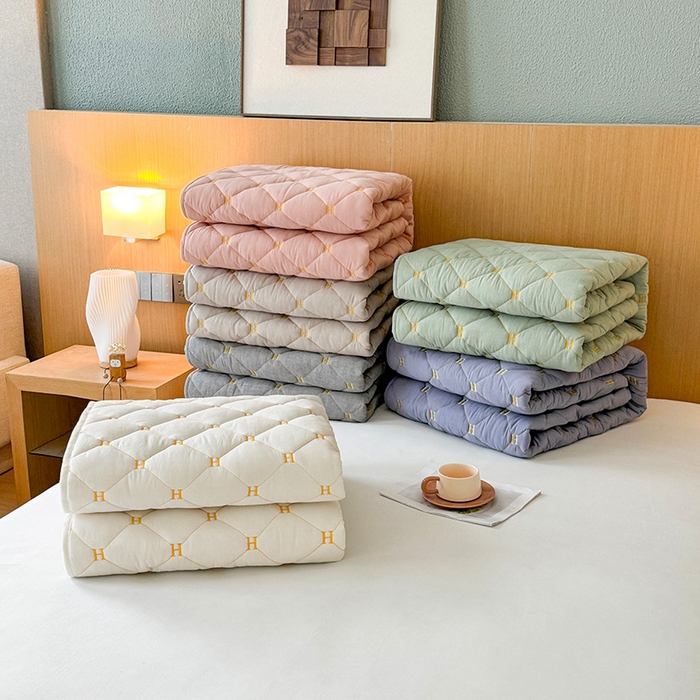 91家纺网 家纺一手货源 找家纺 3C 2024新款H全棉水洗棉床笠 叠拍图