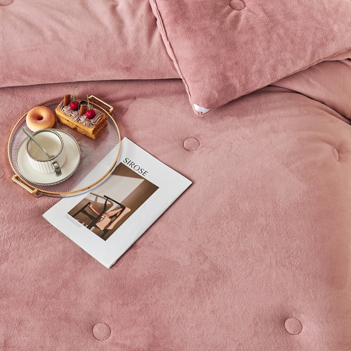 91家纺网 家纺一手货源 找家纺 法芙娜 2025新款牛奶绒懒人被 粉色