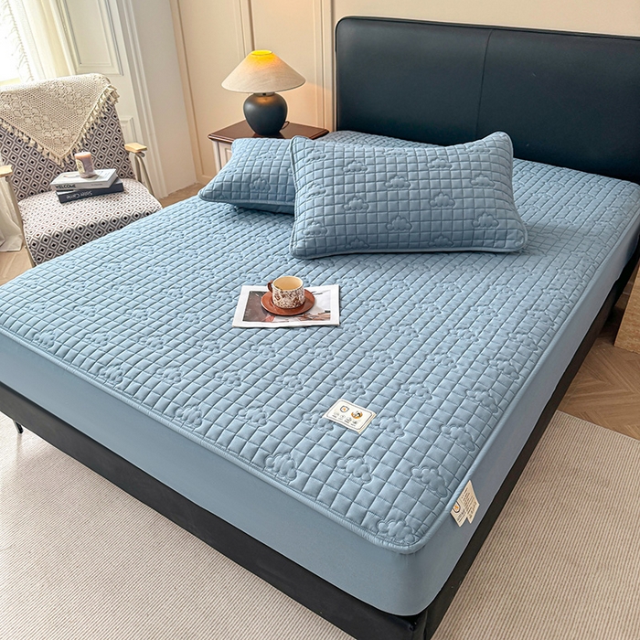 91家纺网 家纺一手货源 找家纺 3C 2025新款A类亲肤夹棉床笠-小云朵 小云朵 深海蓝