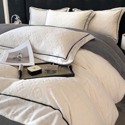 91家纺网 家纺一手货源 找家纺 （总）（买家秀爆款不断货）A类母婴级牛奶雕花绒四件套珊瑚绒四件套雪花绒四件套韩版公主风雕花牛奶绒床盖四件套