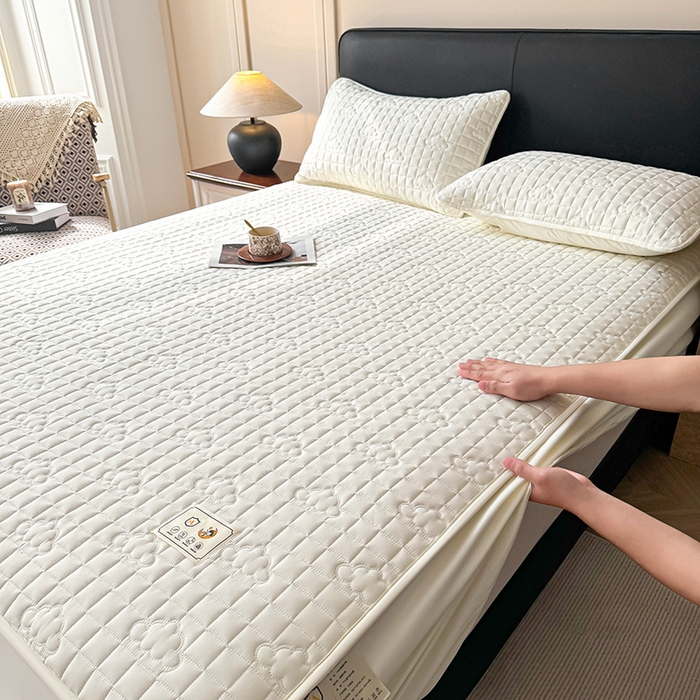 91家纺网 家纺一手货源 找家纺 3C 2025新款A类亲肤夹棉床笠-小云朵 小云朵 奶白