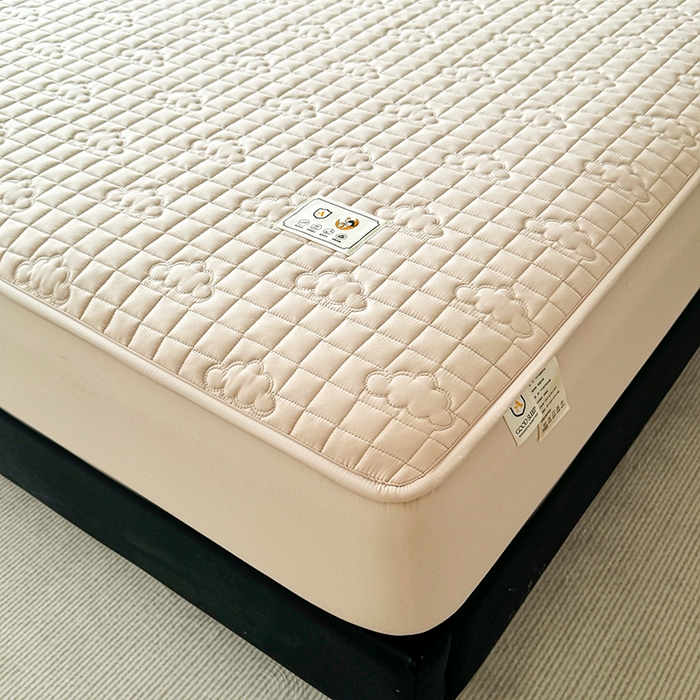 91家纺网 家纺一手货源 找家纺 3C 2025新款A类亲肤夹棉床笠-小云朵 小云朵 浅卡其