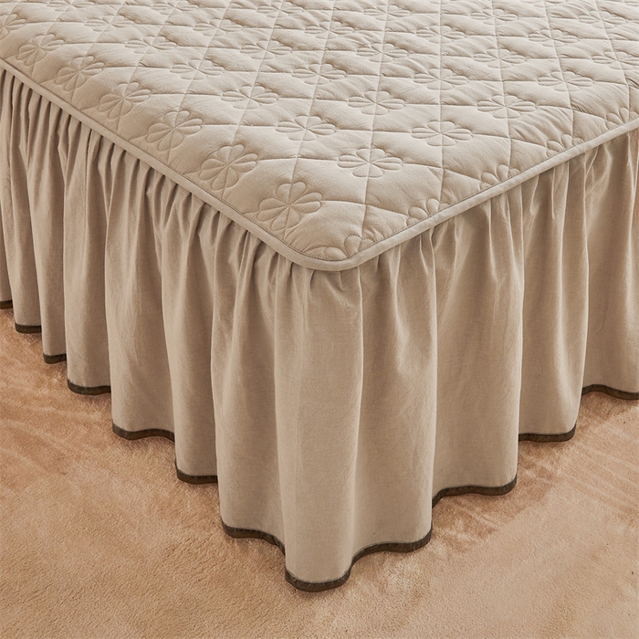 91家纺网 家纺一手货源 找家纺 3C 2024新款全棉水洗棉夹棉床裙-四叶草系列 四叶草-浅卡其