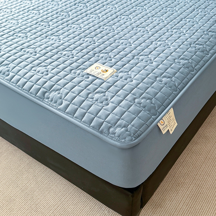 91家纺网 家纺一手货源 找家纺 3C 2025新款A类亲肤夹棉床笠-小云朵 小云朵 深海蓝