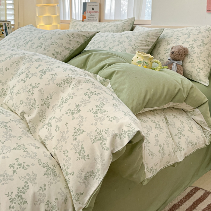 91家纺网 家纺一手货源 找家纺 2025新款全棉卡通小清新系列四件套 春风里（绿）