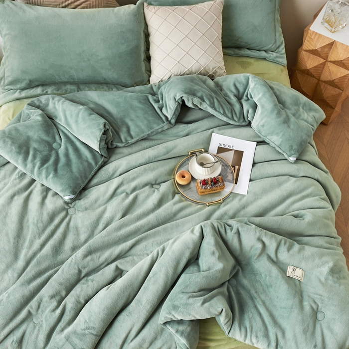 91家纺网 家纺一手货源 找家纺 法芙娜 2025新款牛奶绒懒人被 绿色